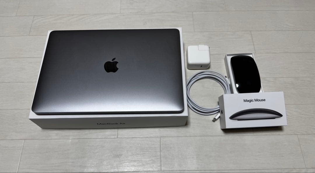 Apple MacBook Air M1 (2020)8GBメモリ256GB