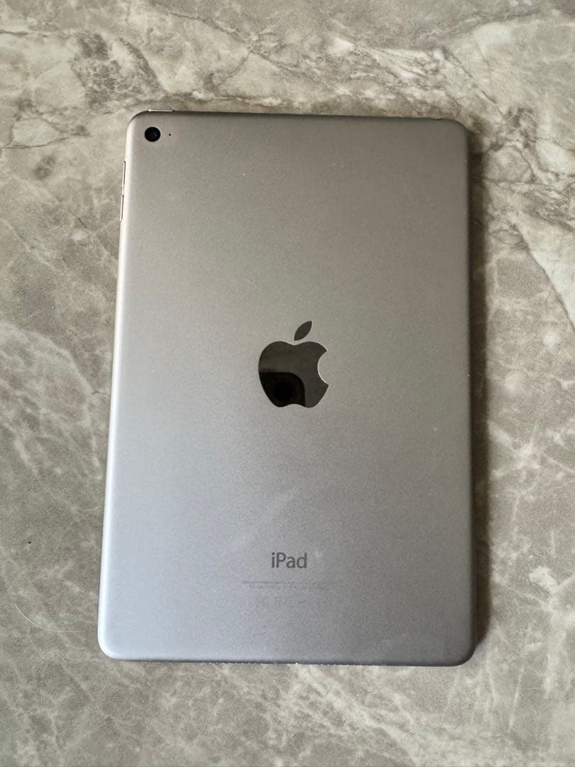 ば*ん様 iPad Mini 4 スペースグレー 128GB Wi-Fiモデル