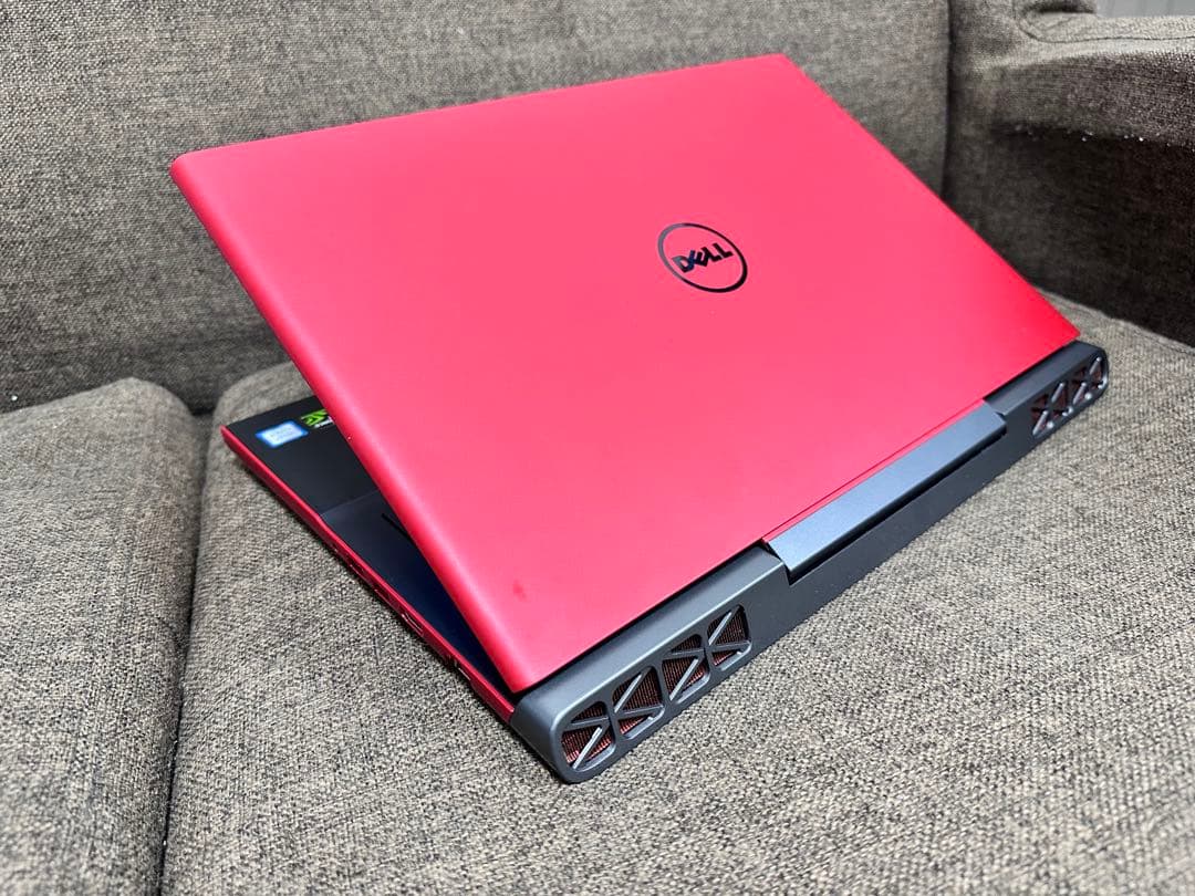 Dell 赤 ノートPC ゲーミングノート　GTX 1050Ti 15.6インチ