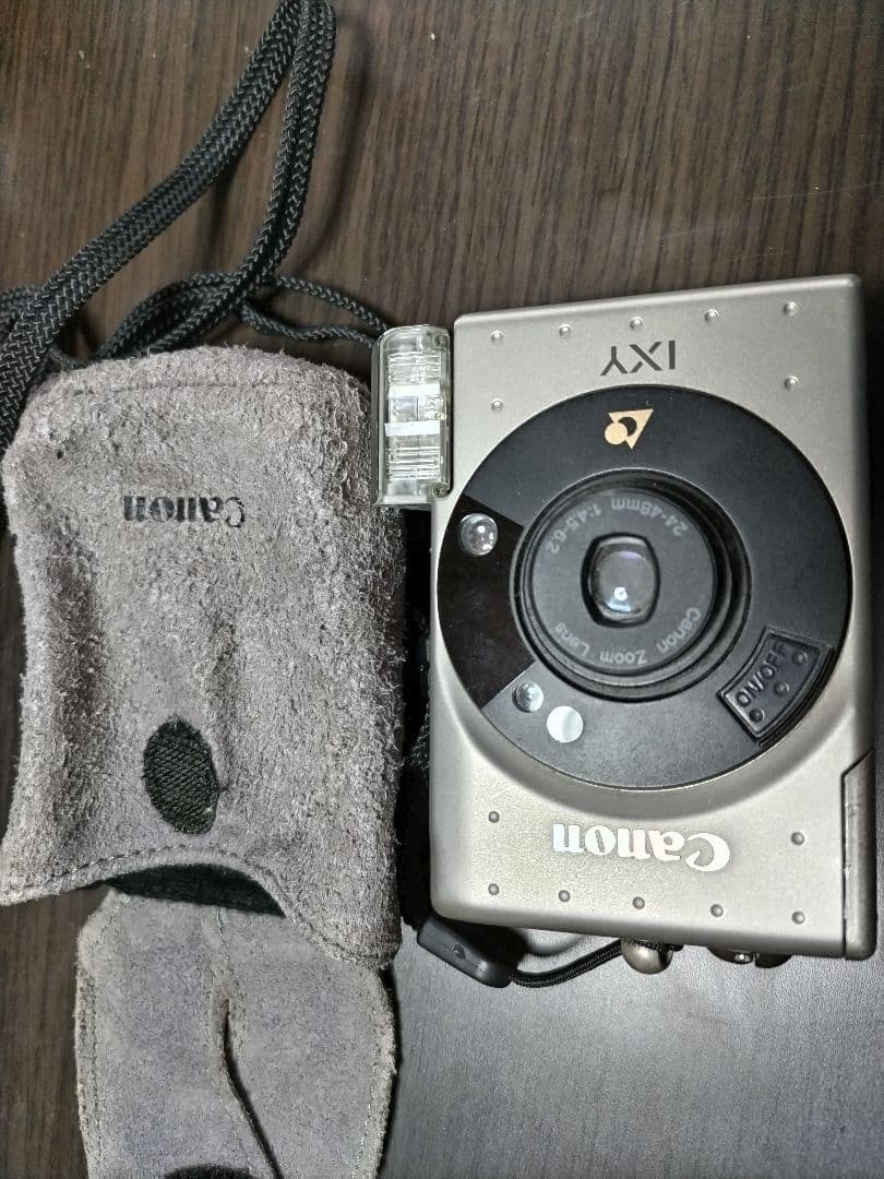 Polaroid 640 CANON IXY 三脚他