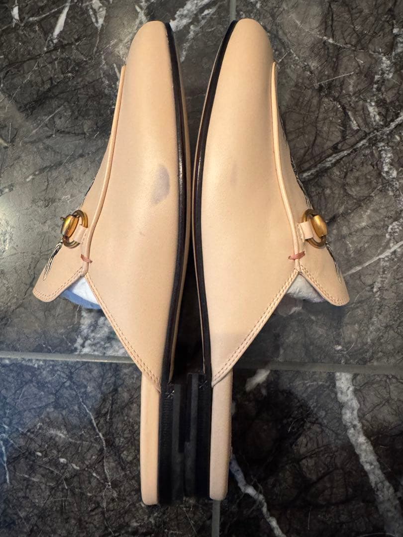 GUCCI 猫イラスト ピンク　ゴールド金具付き　38