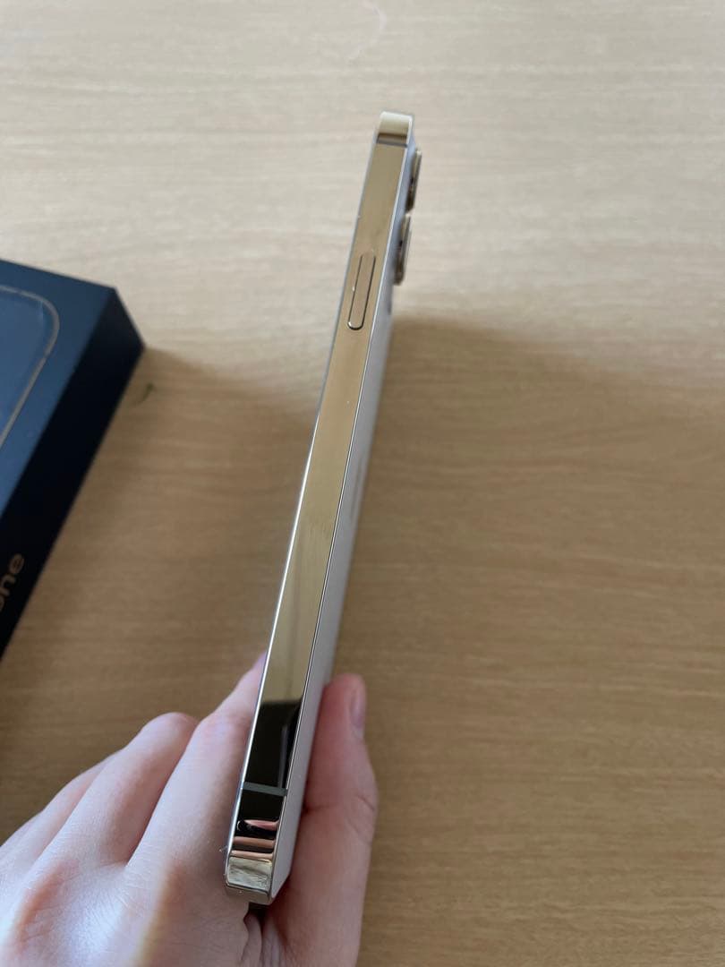 美品　Apple iPhone 12 Pro Max 本体