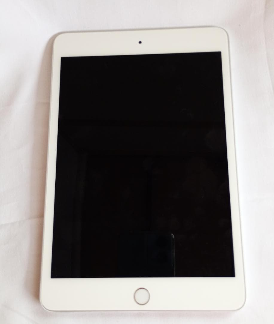 【美品】iPad mini4 32GB Wifiモデル シルバー