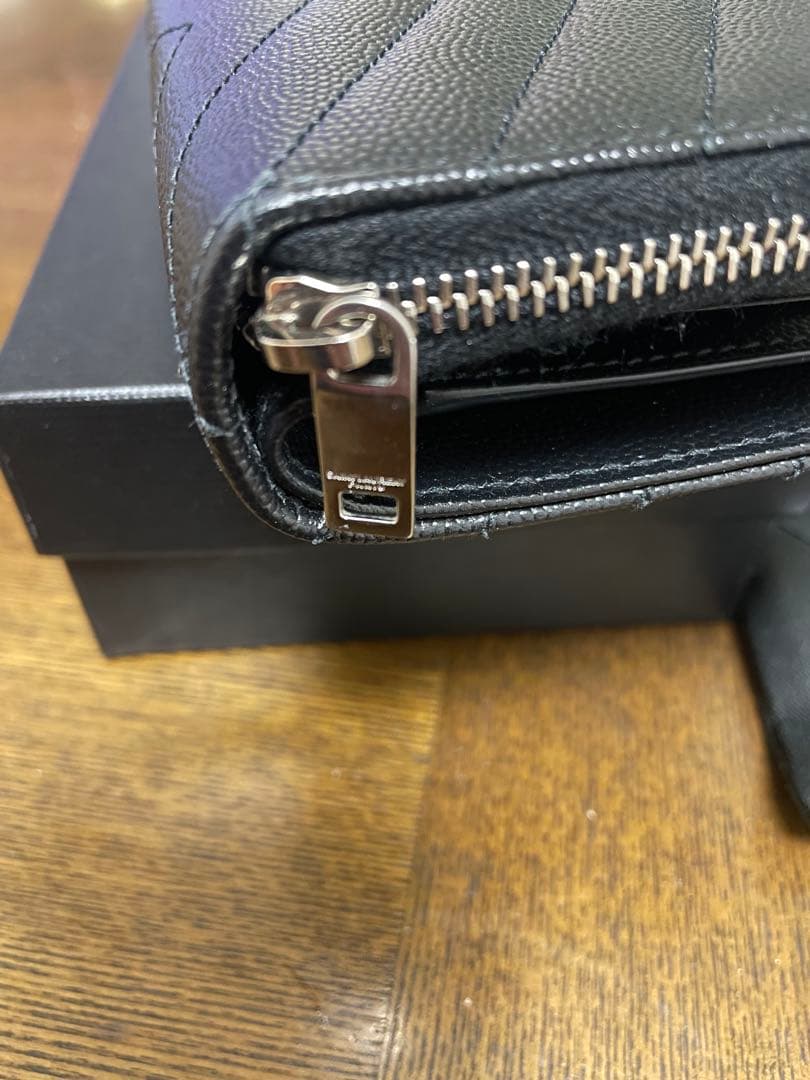 SAINT LAURENT 2つ折り財布　サンローラン