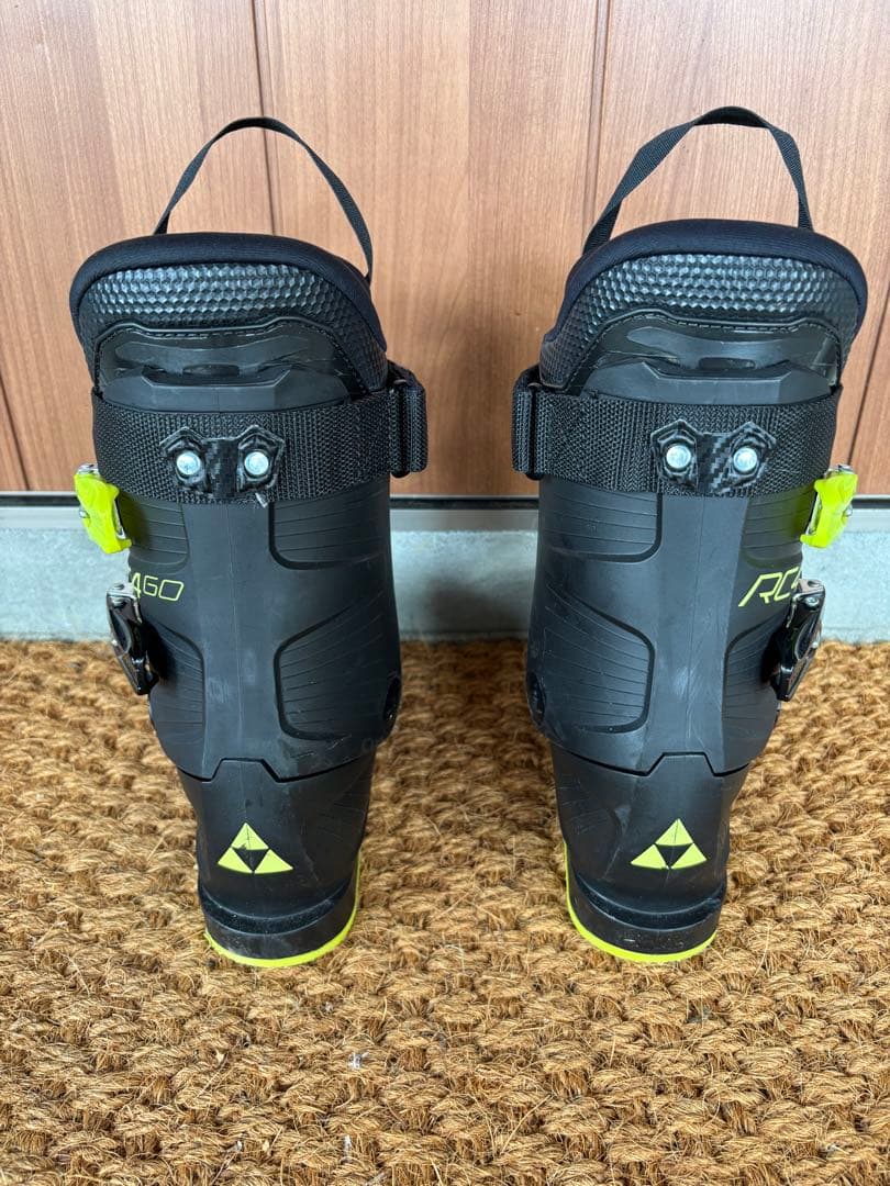 FISCHER フィッシャー RC4 60 JR. スキーブーツ 22.5cm