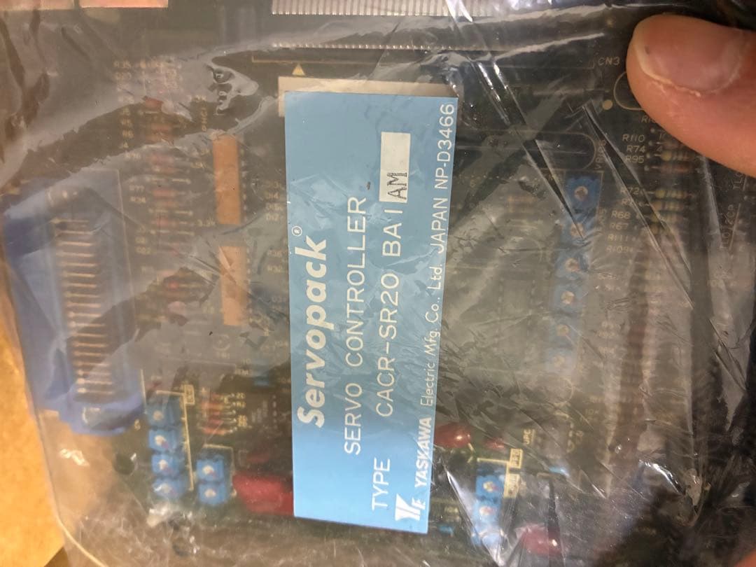 未使用・箱ありYASKAWA サーボパック CACR-SR20BA（動作未確認）