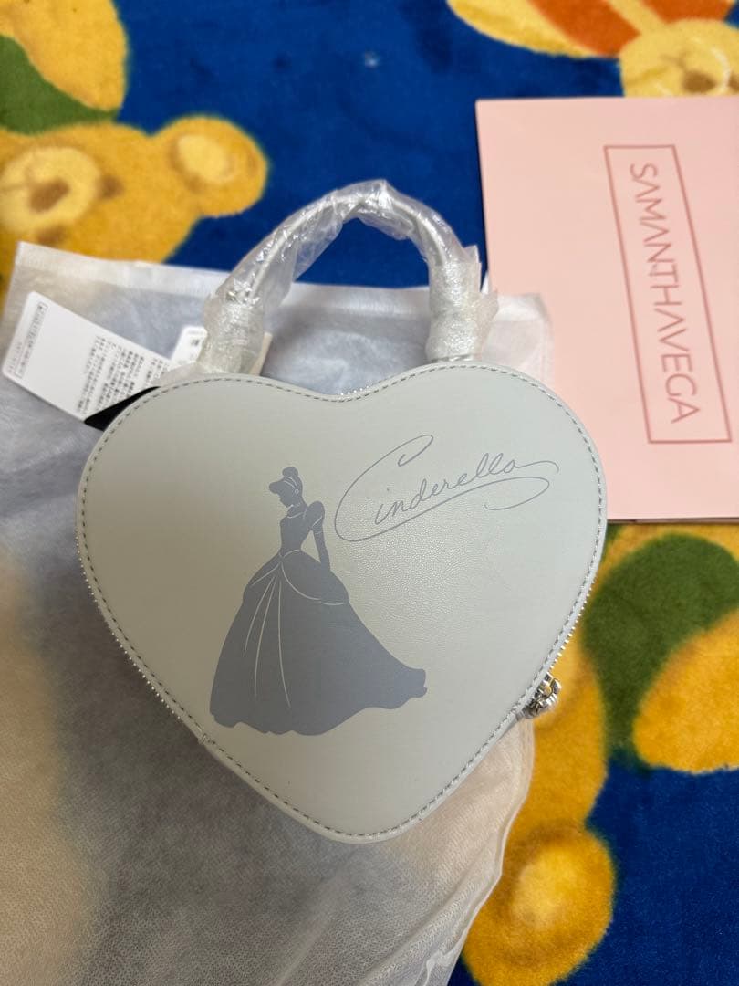 『シンデレラ』コレクション ハート型ショルダーバッグ