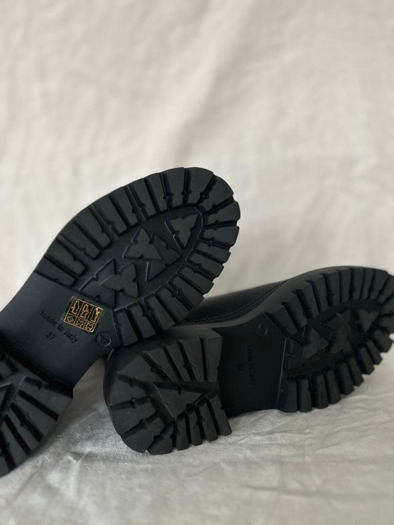 TOMORROWLAND ライトラバーソール サイドゴアブーツ