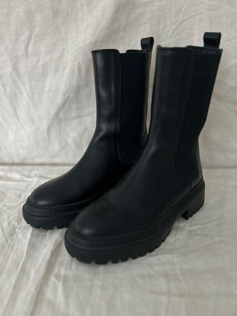 TOMORROWLAND ライトラバーソール サイドゴアブーツ