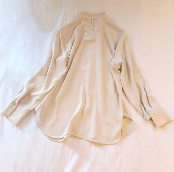 美品　ベイジ　BEIGE, 2 ボウタイロングスリーブブラウス EVA