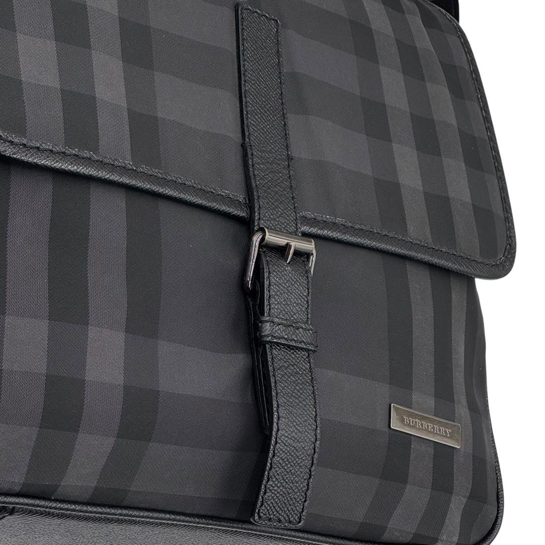 【美品】BURBERRY バーバリー　ショルダーバッグ　メッセンジャーバッグ