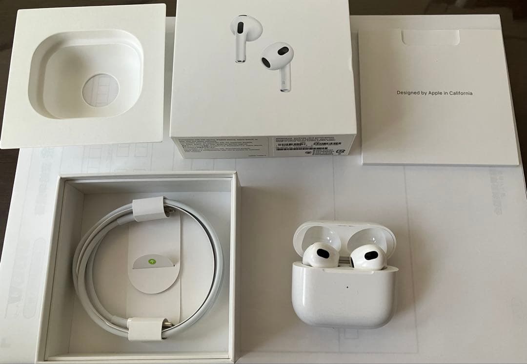 Apple AirPods3 本体 第３世代 外箱ケーブル付き