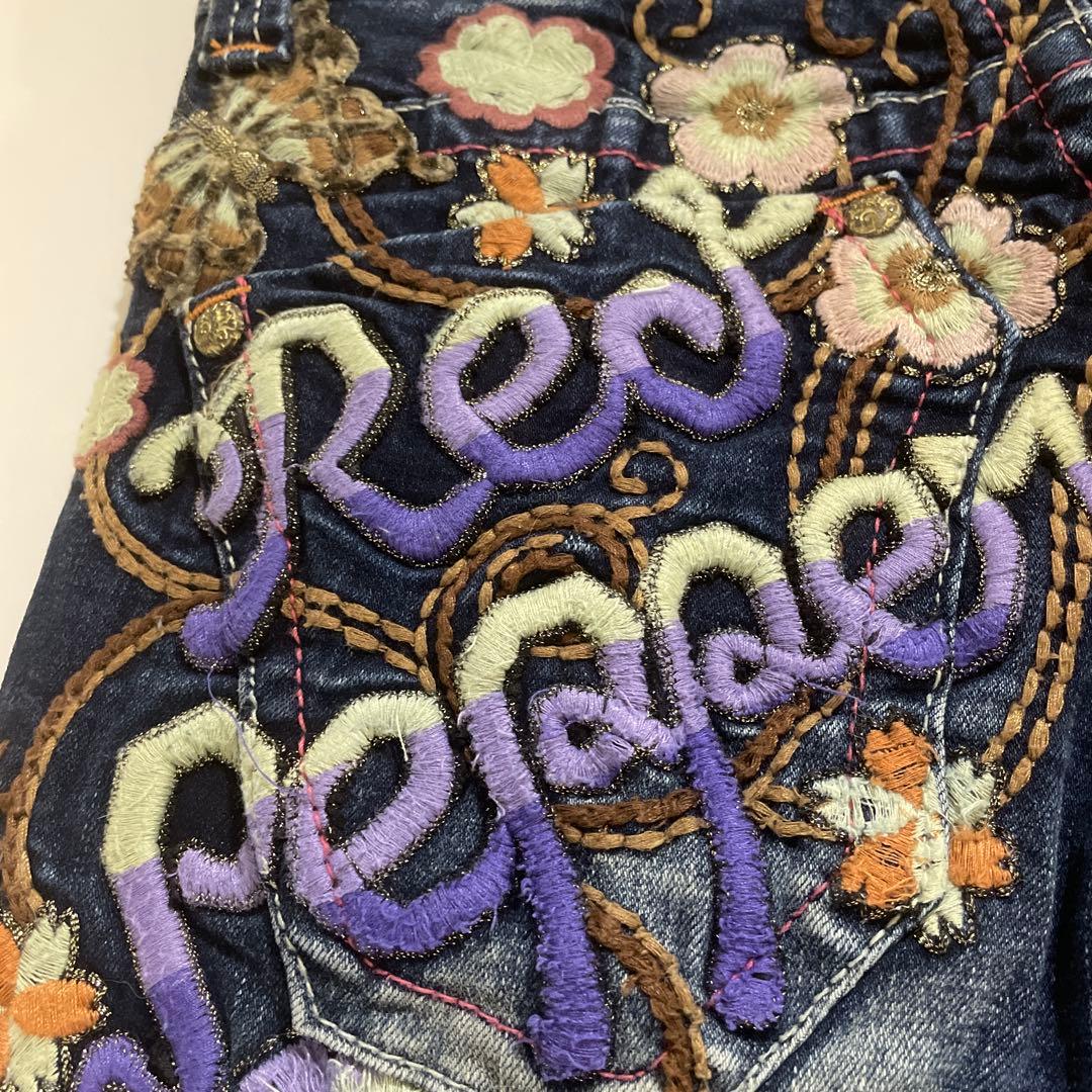 お*ん様 激レア　red pepper 豪華刺繍　ブーツカット　デニム　25