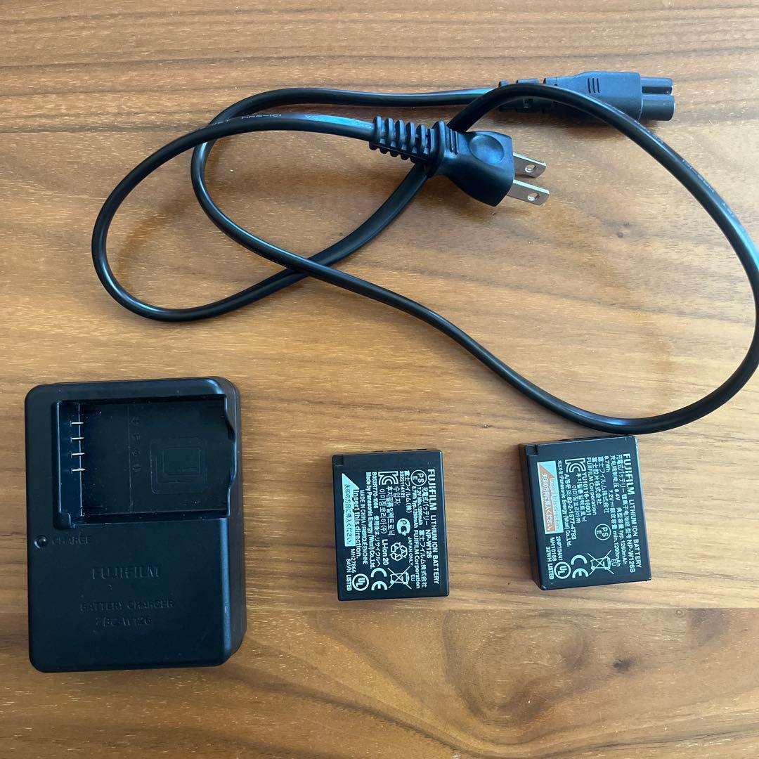 Fujifilm X-T1 ミラーレス一眼 本体とレンズ