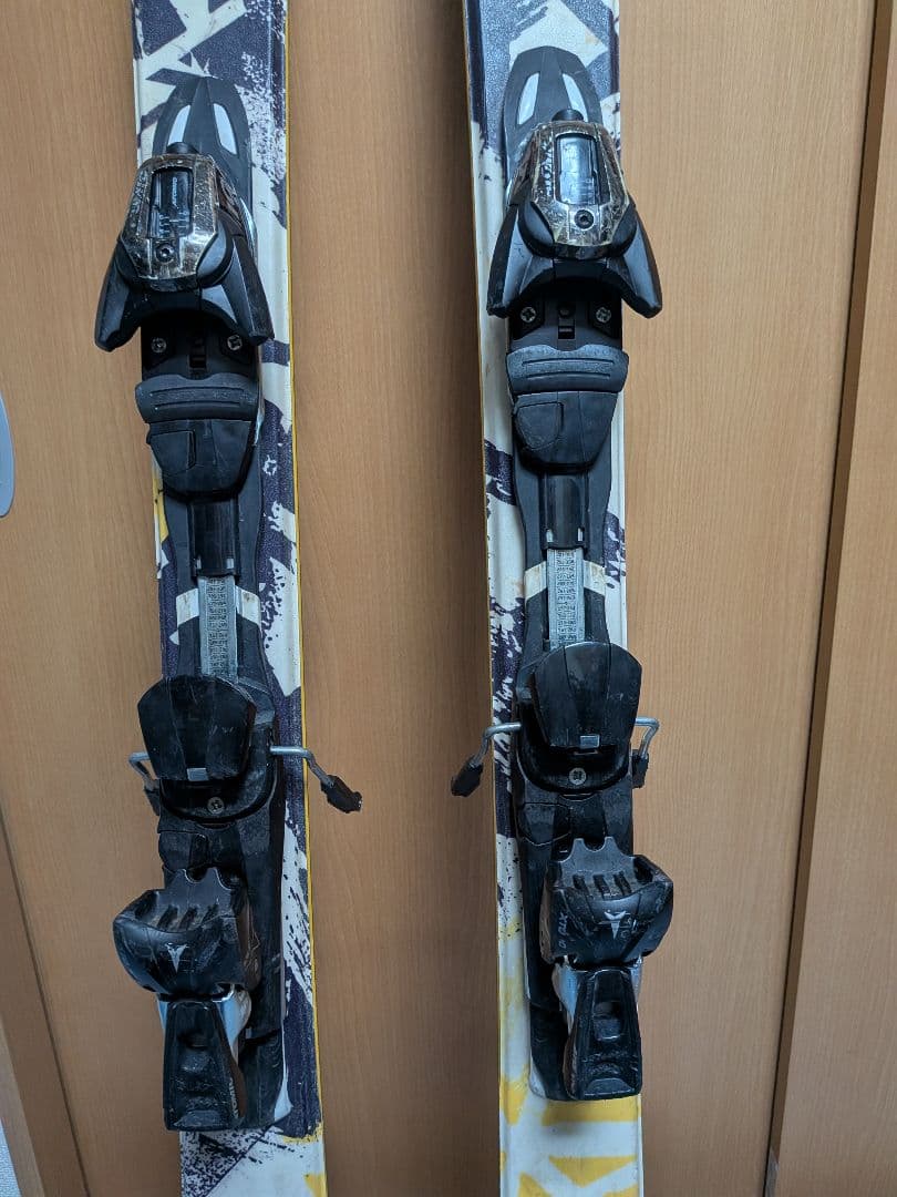 スキー ATOMIC VANTAGE V8 RIVAL 181cm R16/17m