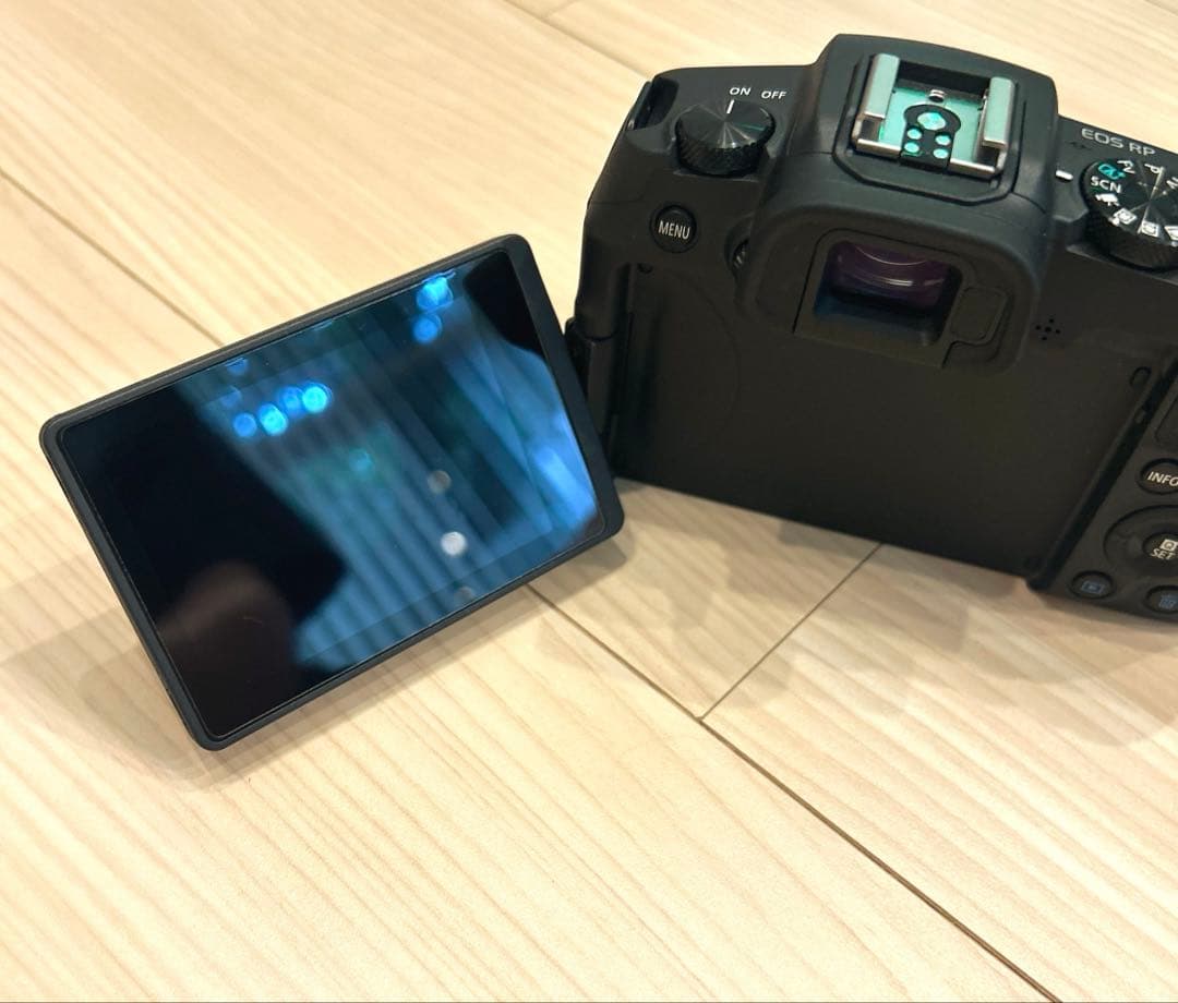 キヤノン Canon EOS RP 35mmフルサイズ ミラーレスカメラ