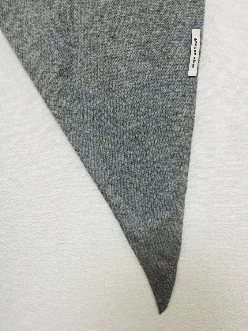 ASAUCE MELERシームレストライアングルニットスカーフグレー