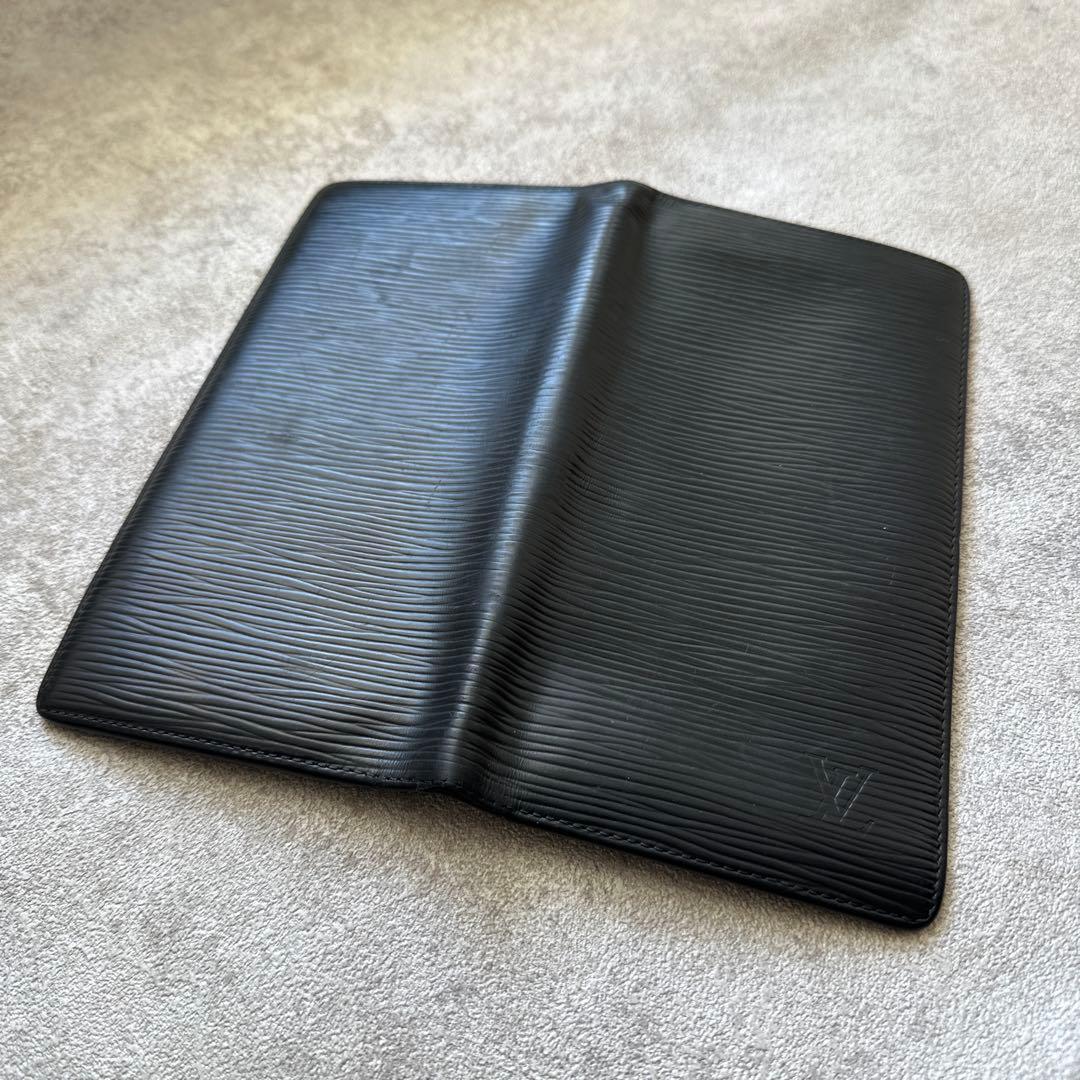 ルイヴィトン　エピ　 長財布 ブラック ポルトフォイユブラザ 黒