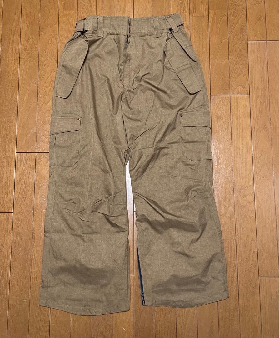 スノーボードウェアとパンツセット