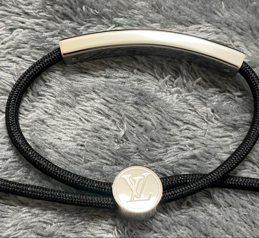 【未使用品】LOUIS VUITTON ブラスレ LVスペース ロゴプレート