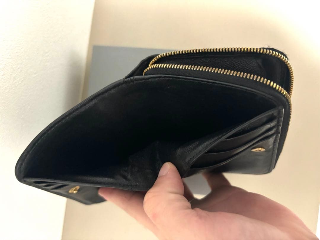 か*ず様 BALENCIAGA ブラック　レザー　二つ折り財布