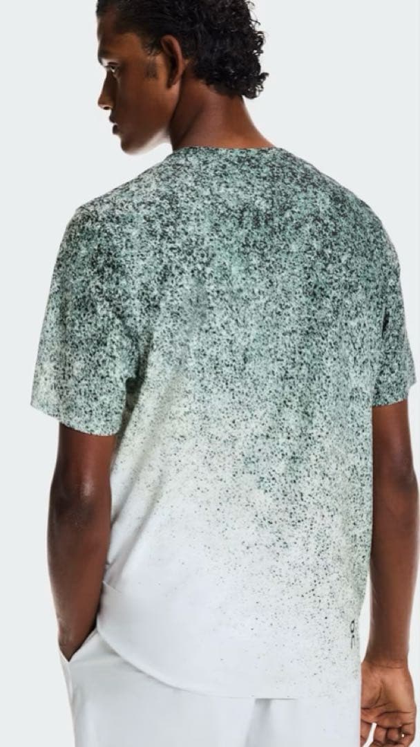 On court-T 新作　全豪オープンモデル　テニスウェア