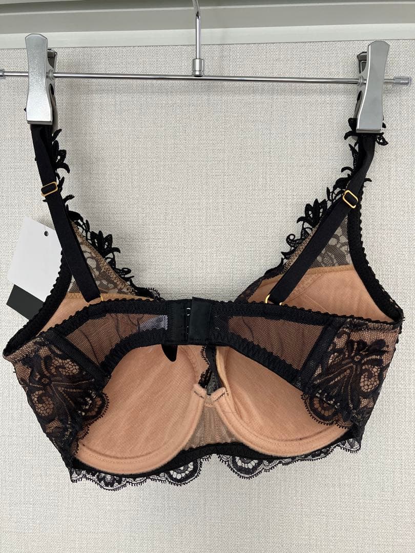 風　　　　　　　　　　　　　　　　　STUDIO FIVE 刺繍ブラジャー