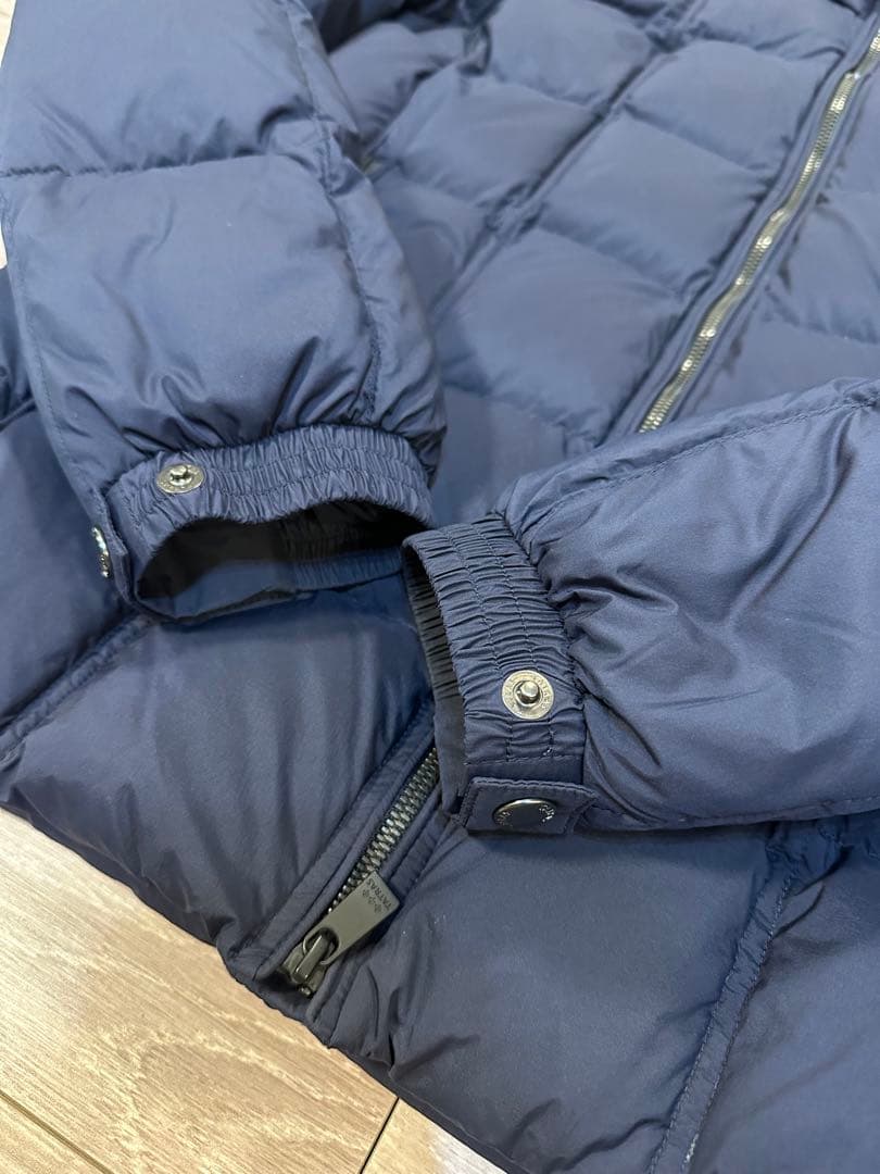 【美品】TATRAS タトラス ナイロン ダウンジャケット