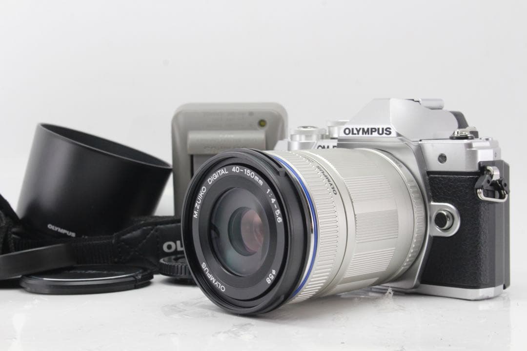 オルマーケット ❣️OLYMPUS OM-D E-M10 mark.iii❣️