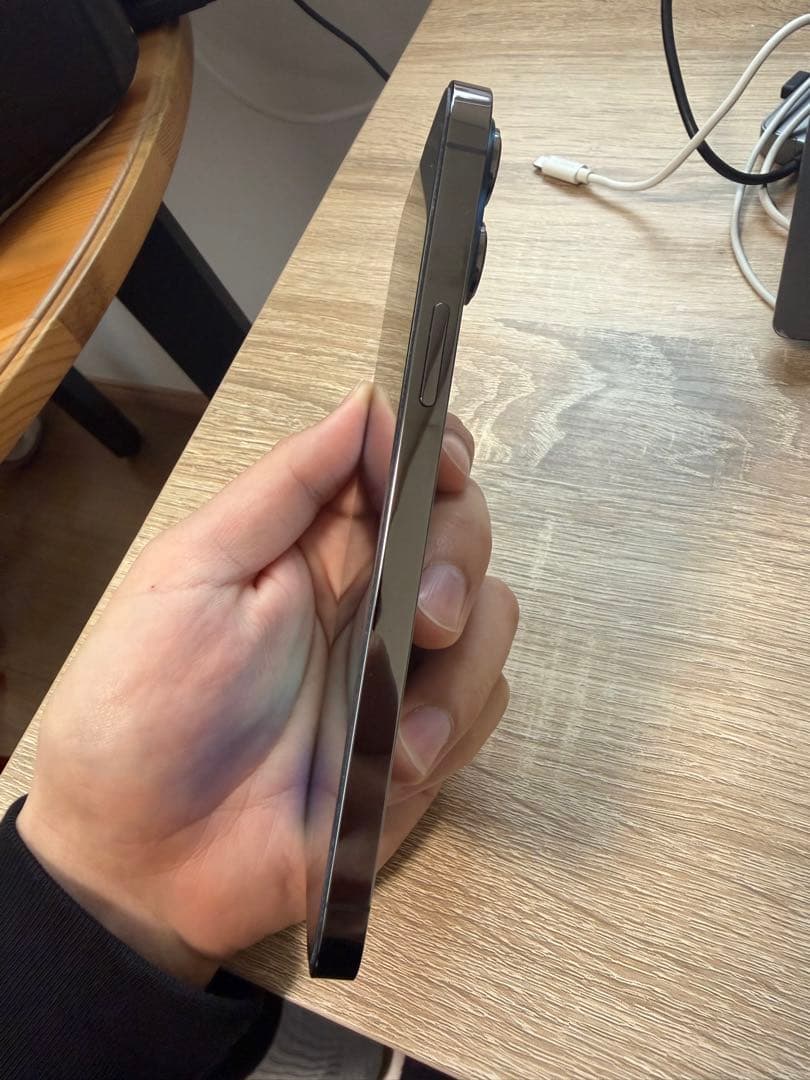 良品！　Apple iPhone 13ProMax