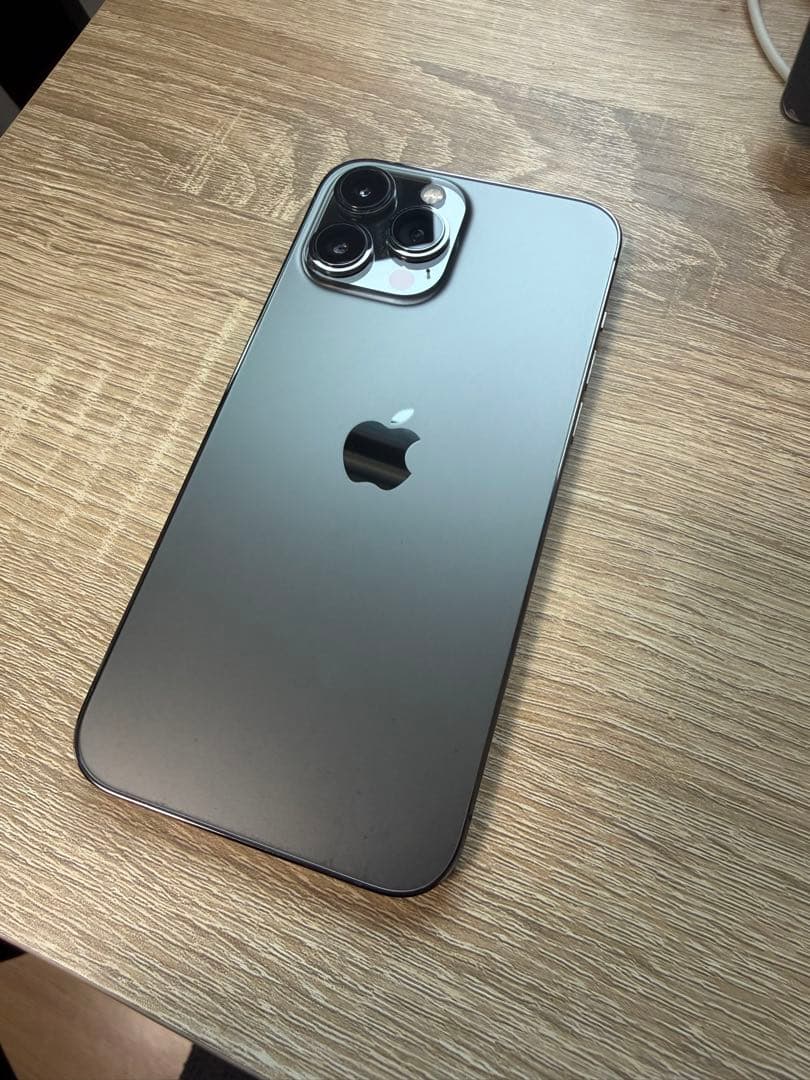 良品！　Apple iPhone 13ProMax