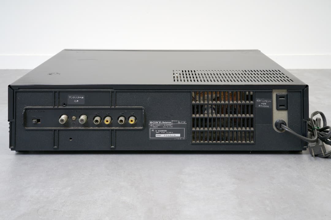 ベータマックス　ビデオカセットレコーダーSL-F100　昭和レトロ　動作未確認品