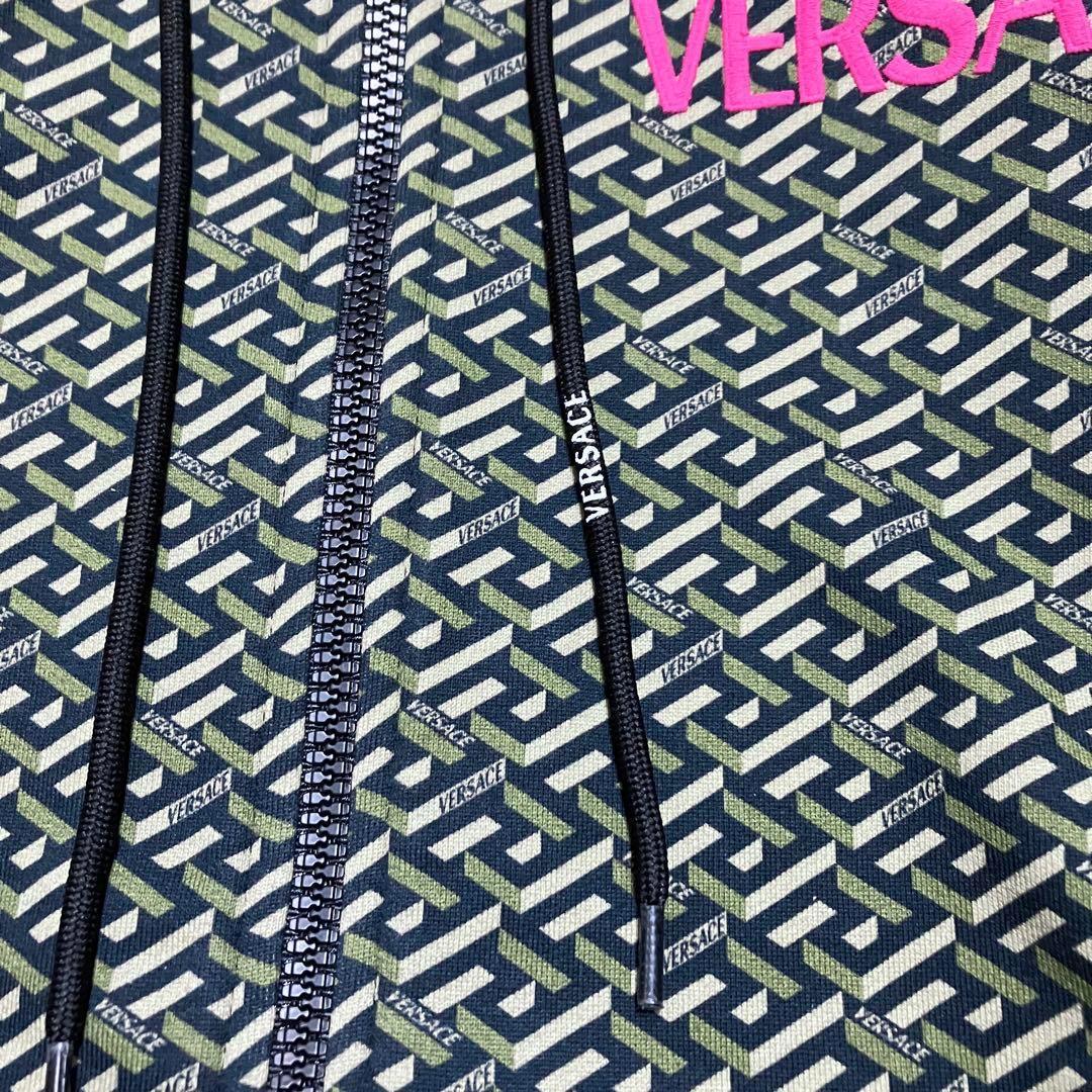 極美品　VERSACE ジップアップパーカー　グレカ　総柄　38サイズ