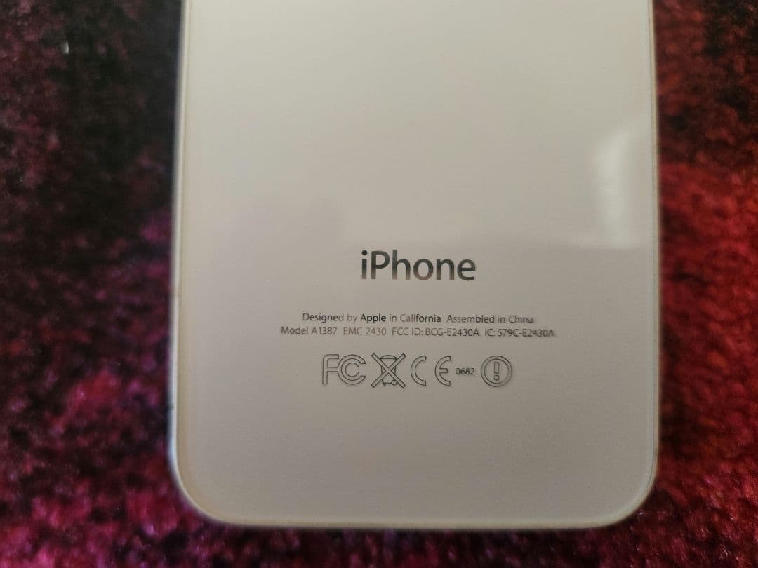 【動作品】iPhone 4s 32GB本体　iPhone 3gs 16GB 本体