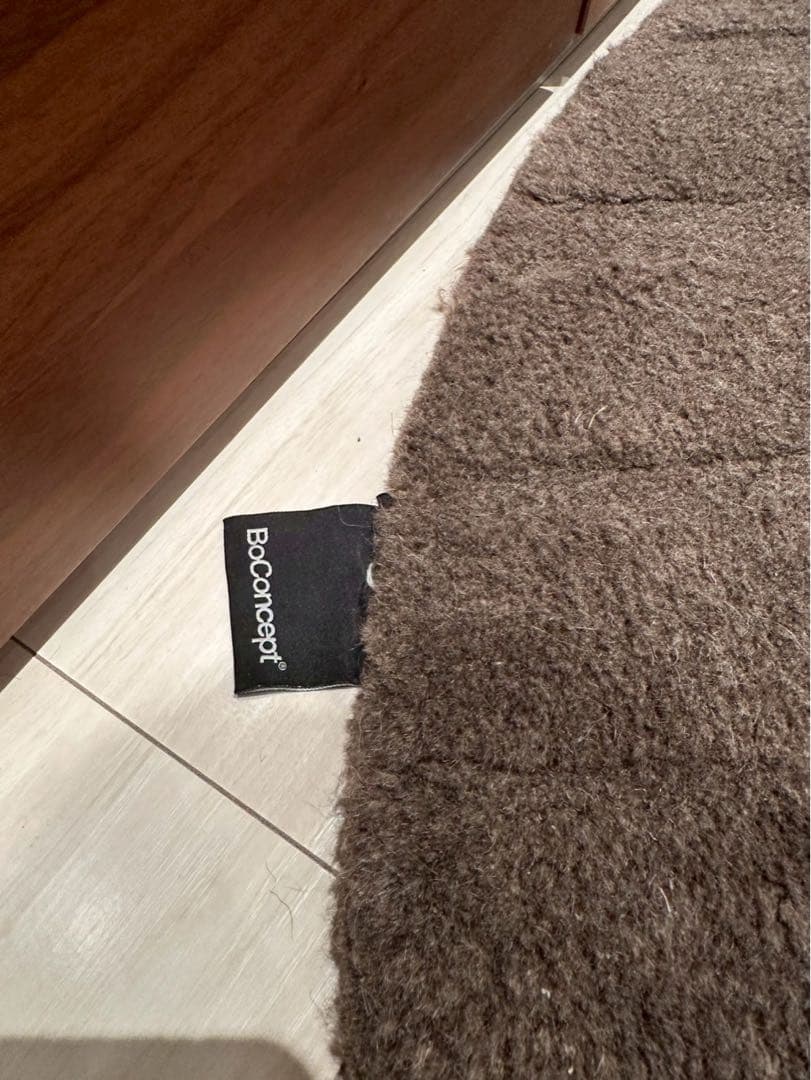 【BoConcept】Furrow 曲線美 波形立体カットラウンドラグ ブラウン