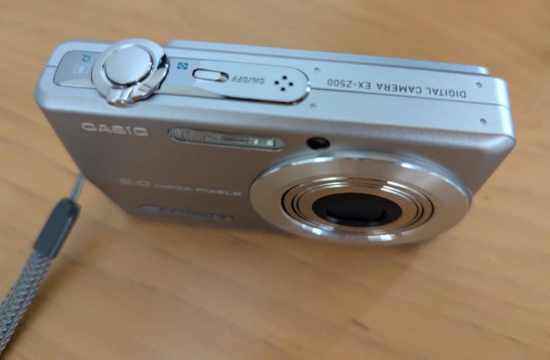 CASIO EXILIM EX-Z500 本体