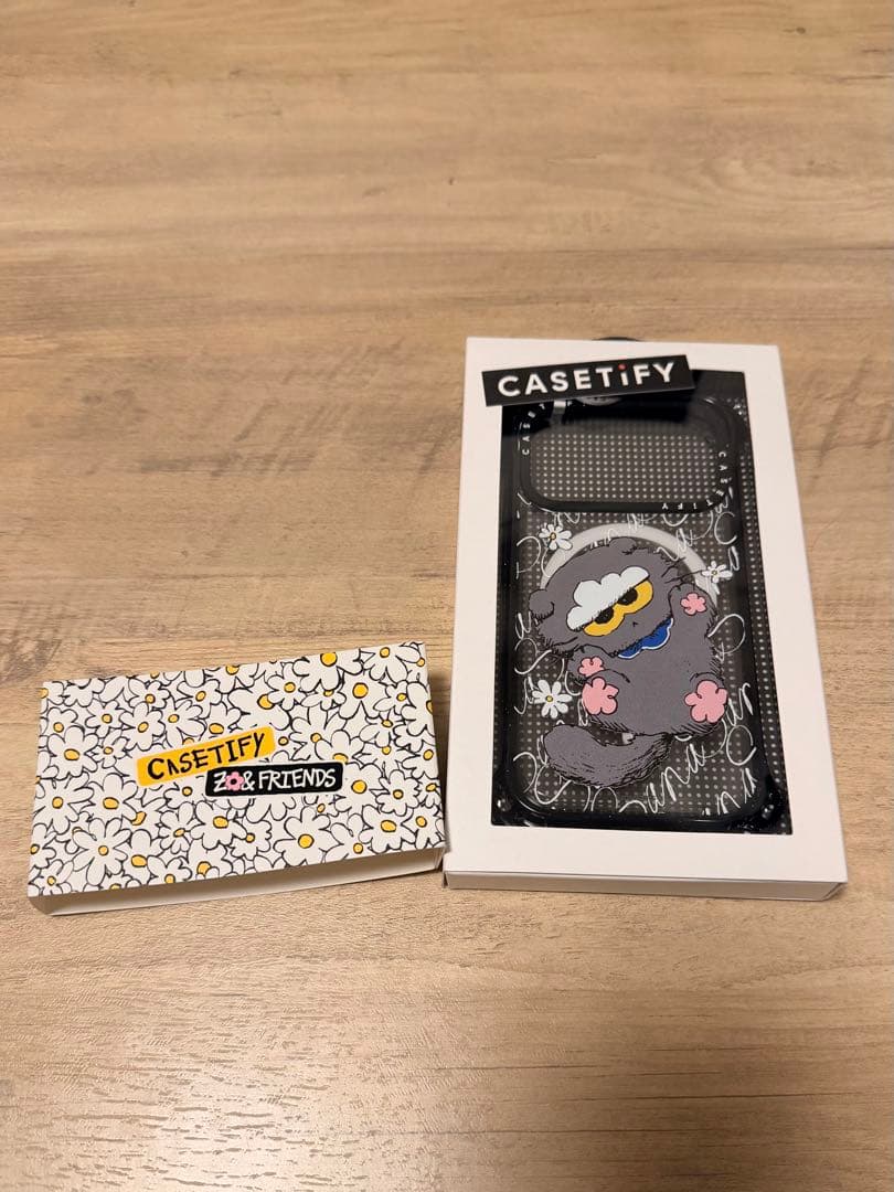 iPhoneアクセサリー ZO&FRIENDS x CASETiFY