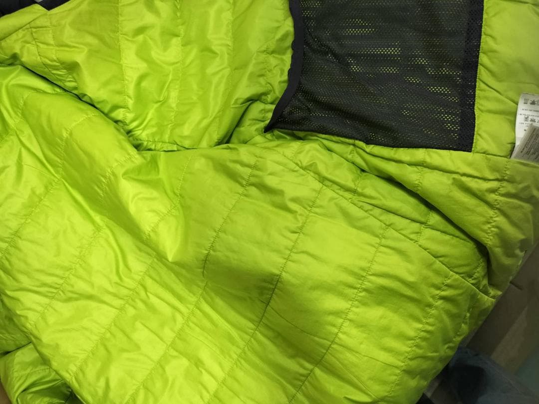 PATAGONIA パタゴニア　プリマロフト　中綿　マウンテンパーカーＸＬ