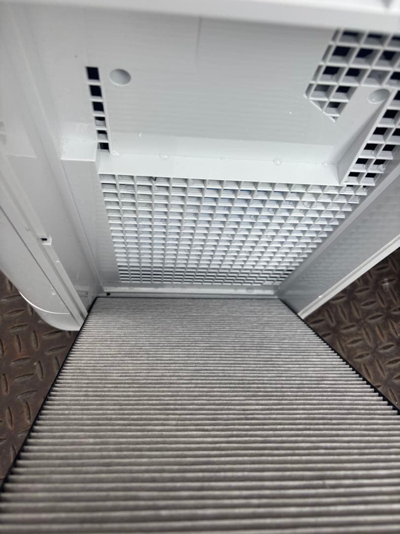 SHARP 加湿空気清浄機 ホワイト　KC-40TH7-W 2023年製