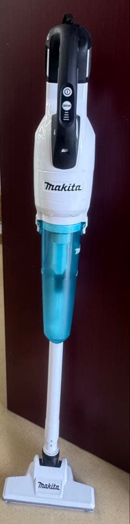 マキタ充電式クリーナー　CL286FD 18V 本体のみ