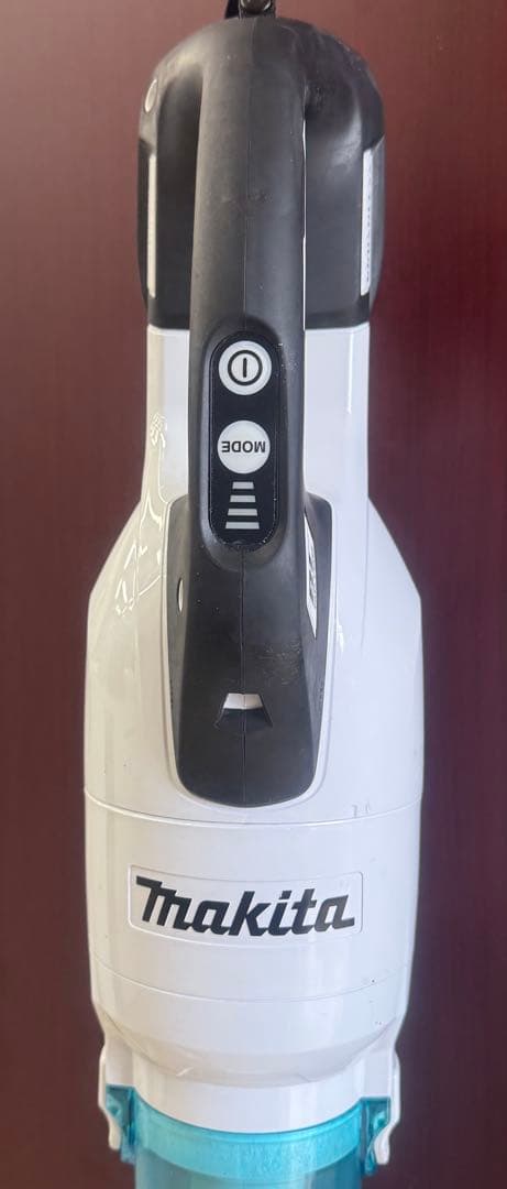 マキタ充電式クリーナー　CL286FD 18V 本体のみ