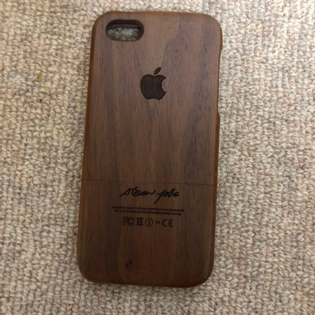 iPhone SE ウッドケース付き