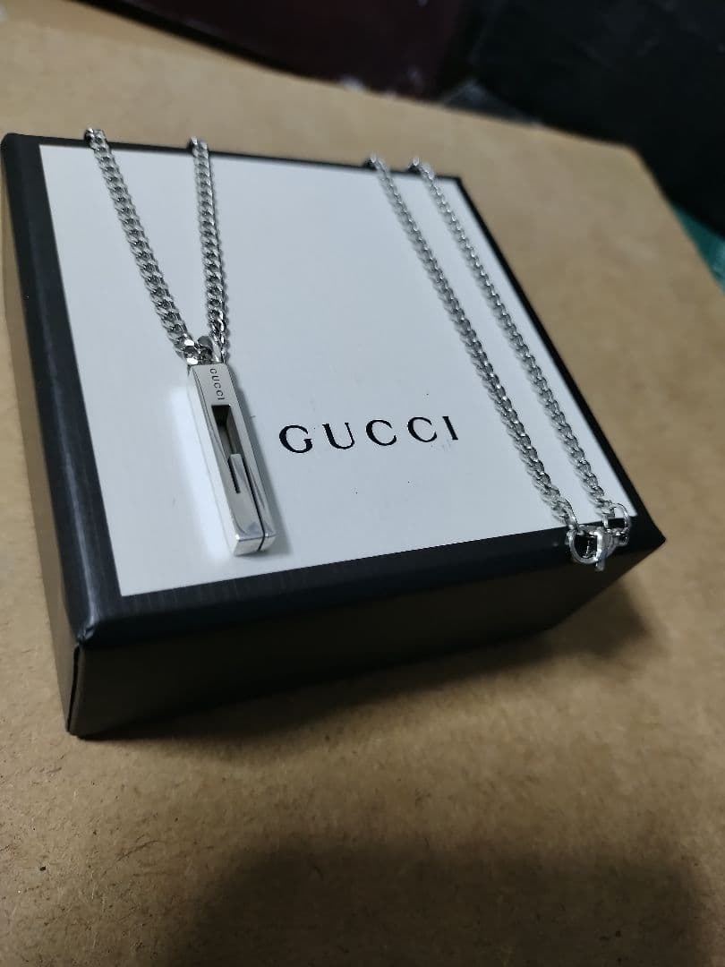 美品 GUCCI グッチ シルバー925 Gネックレス イタリア製 高級感あり