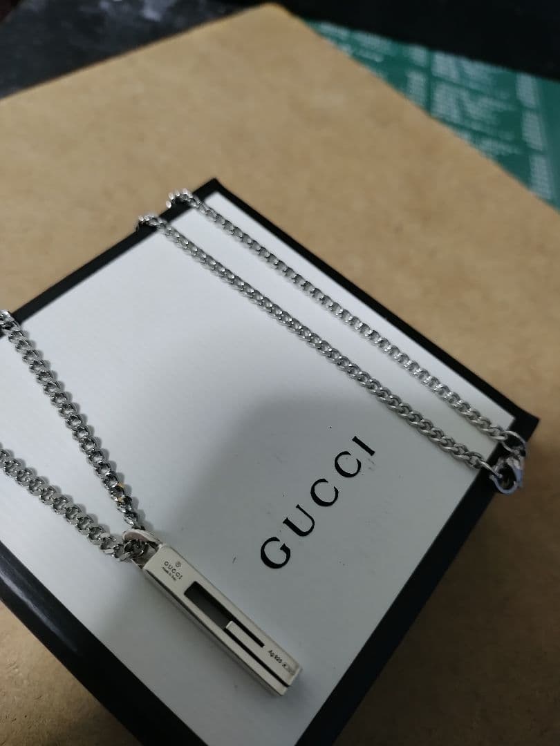 美品 GUCCI グッチ シルバー925 Gネックレス イタリア製 高級感あり