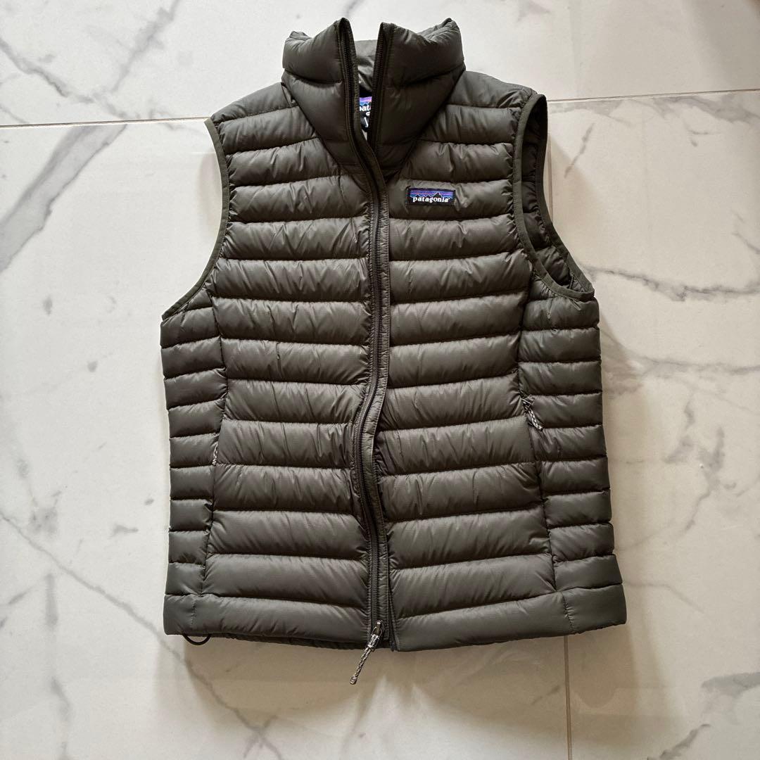 パタゴニア　メンズ　ダウン　セーターベスト