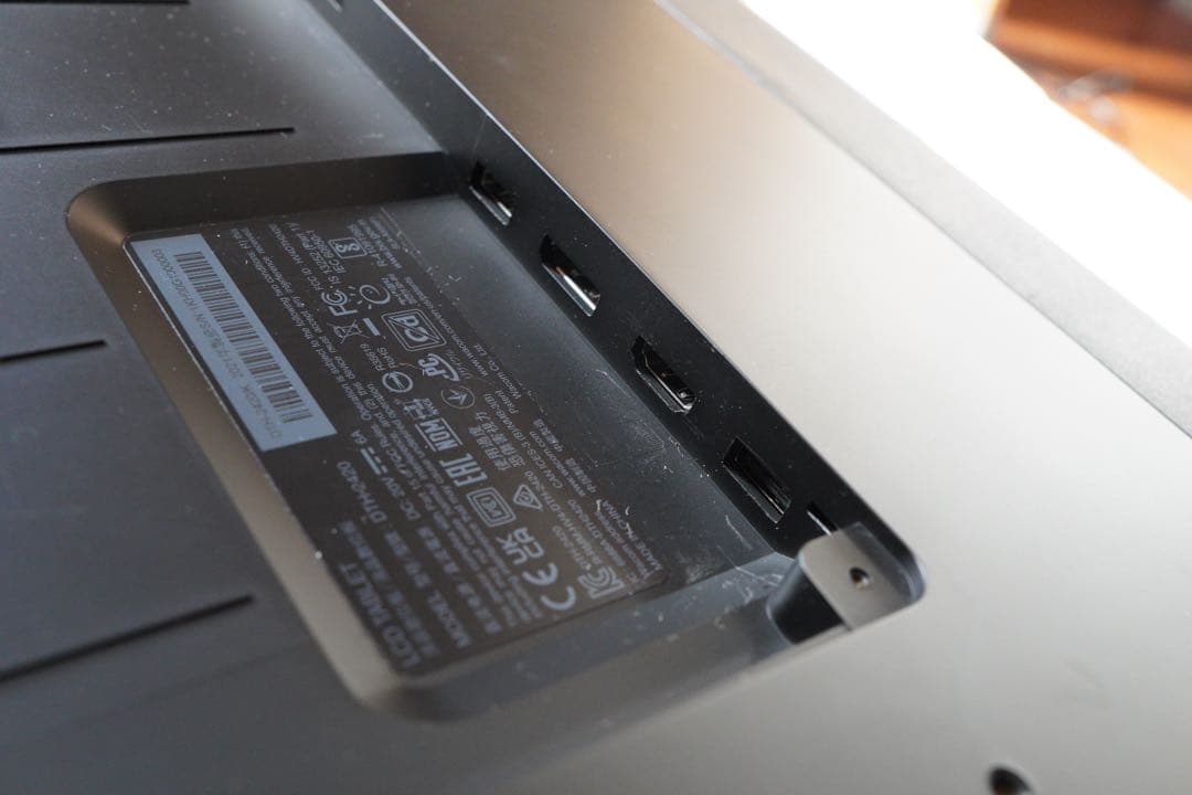 Wacom Cintiq Pro 24 TDTH-2420/K0 本体