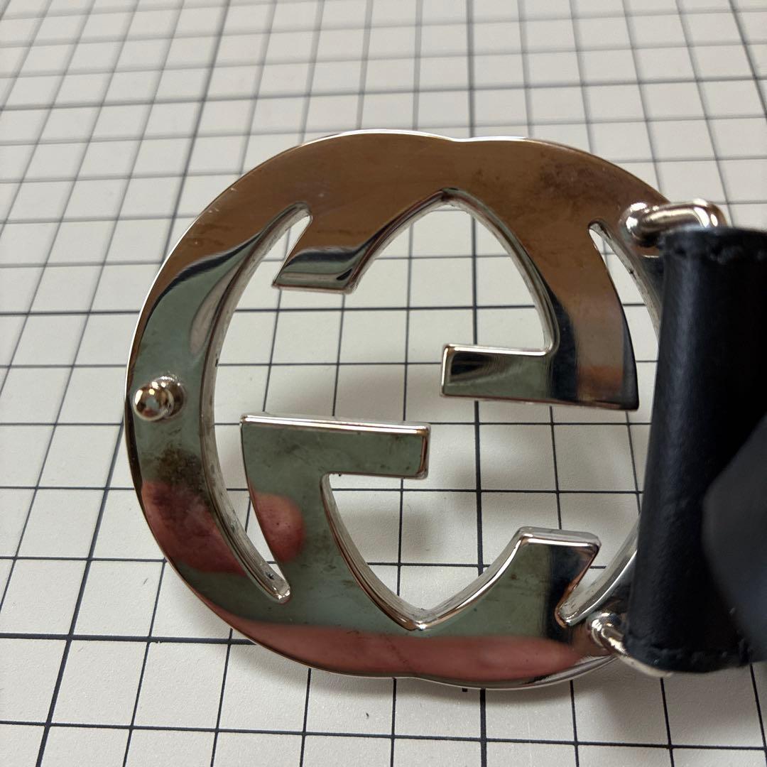 GUCCI ブラックレザーベルト ダブルGロゴ
