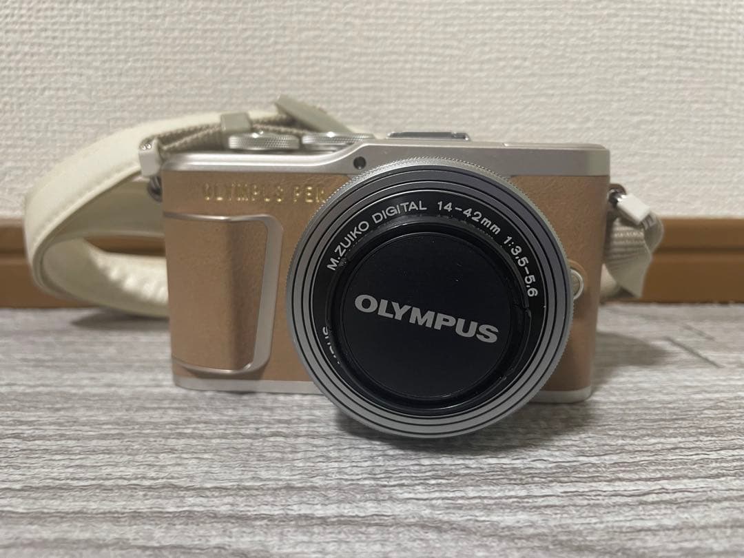 OLYMPUS PEN E-PL9 ブラウン 14-42mm レンズ付き