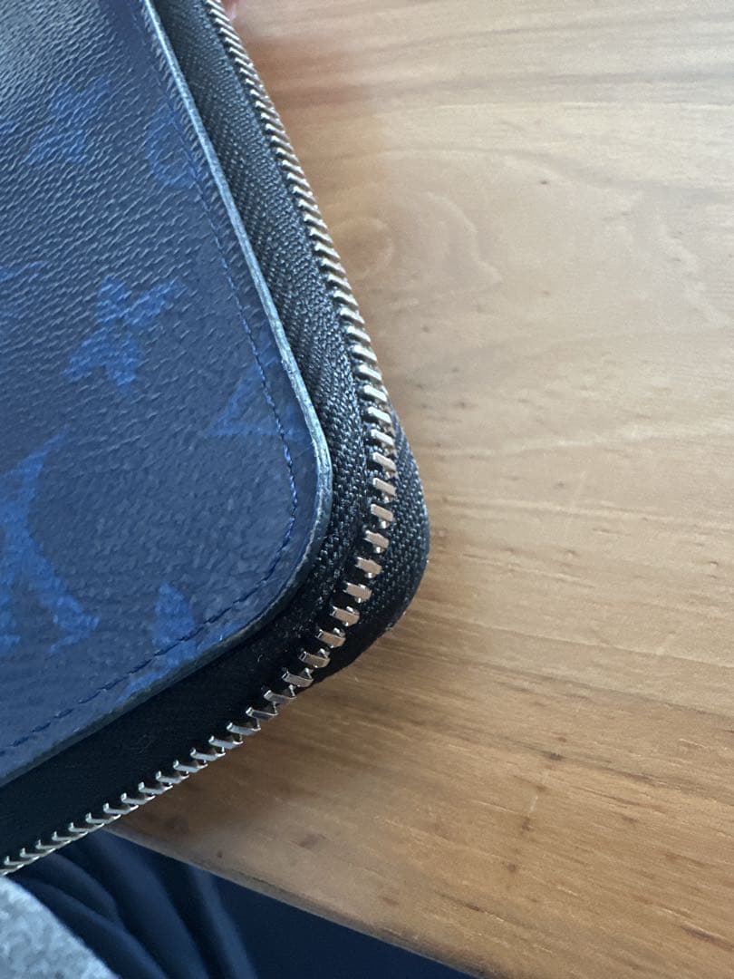 ほし【超美品】Louis Vuitton 長財布