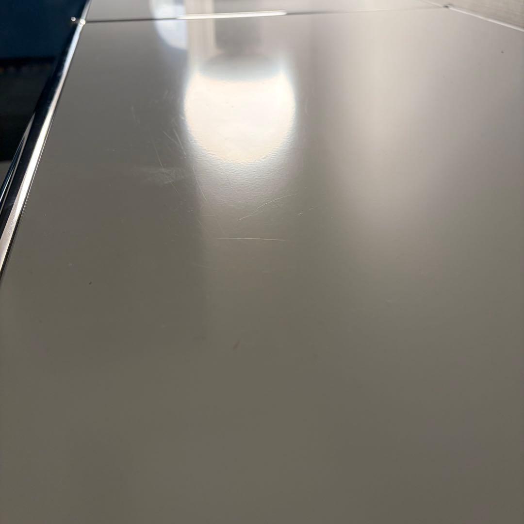 USM ハラー　デスク